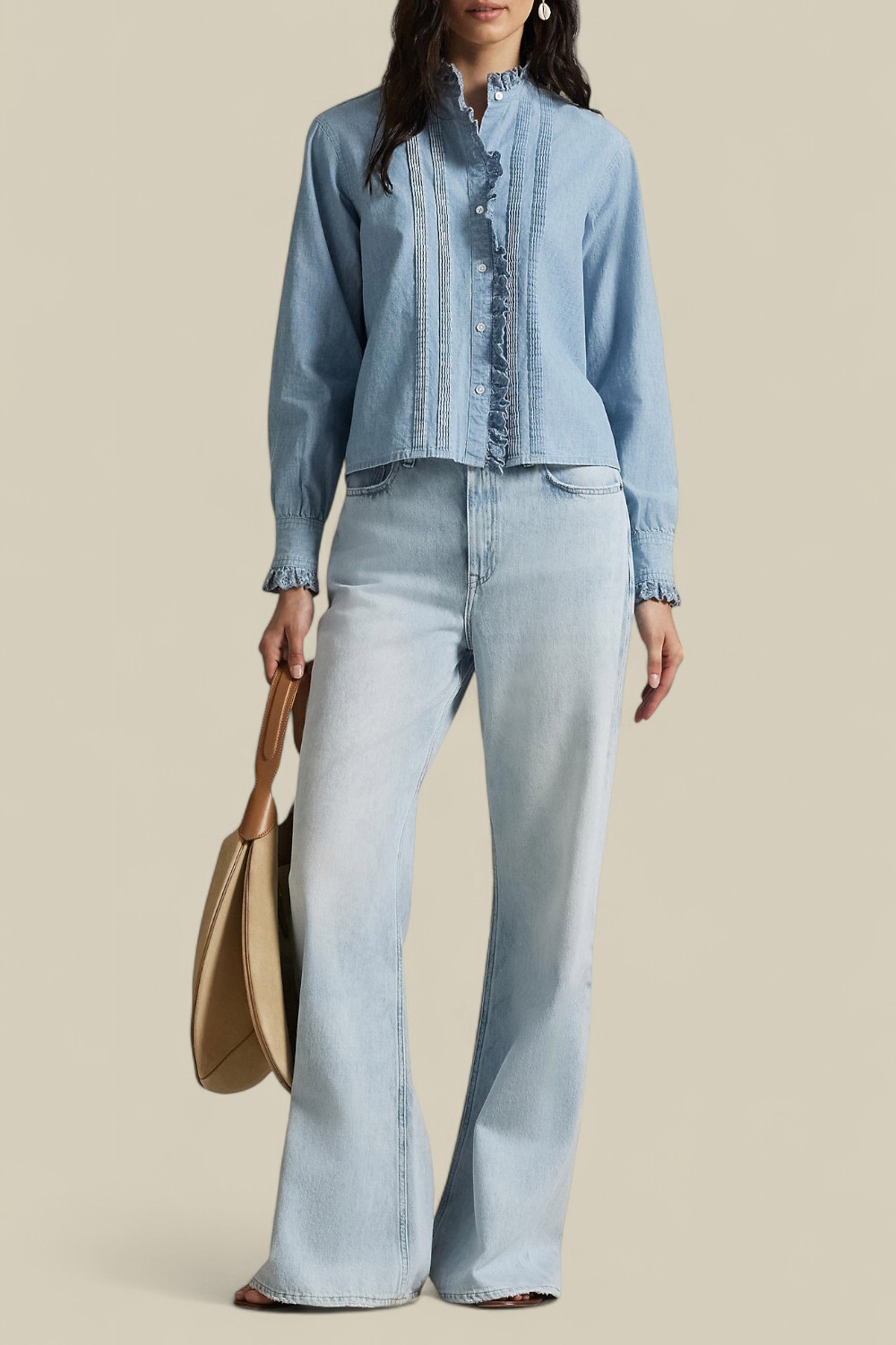 תמונת כל הלוק של חולצת כפתורים